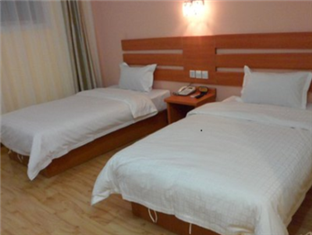 Tiandi Renhe Hotel Jinan Bagian luar foto